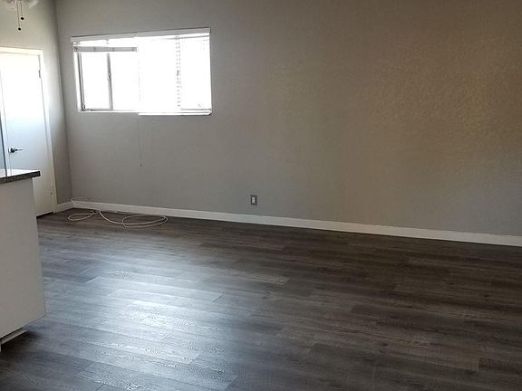 4th image of 10223 Crenshaw Blvd #2X1-1995.0