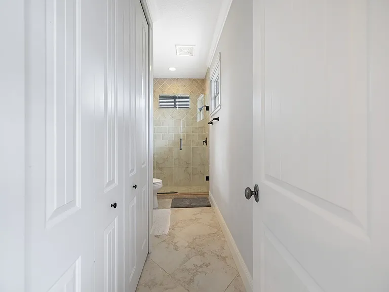 1913 Robalo Dr — Photo 21