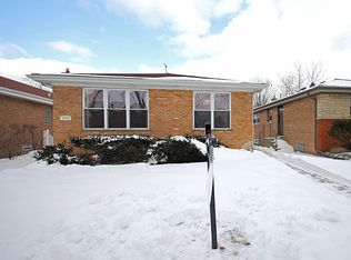 8339 Hamlin Ave, Skokie, IL 60076