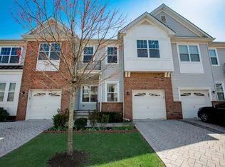 68 Clifford Cir, Somerset, NJ 08873