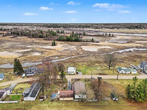 3rd image of 5456 Mangus Rd