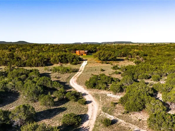 1817 Lutheran Church Rd, Copperas Cove, TX 76522