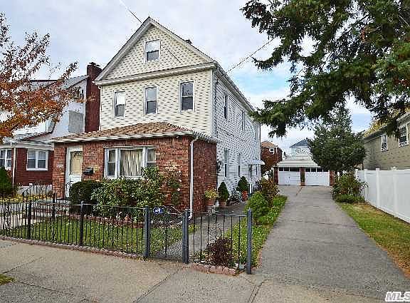 2nd image of 22225 Davenport Ave