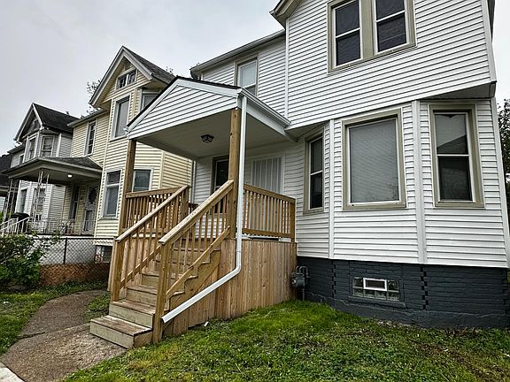 2nd image of 5409 Fischer St