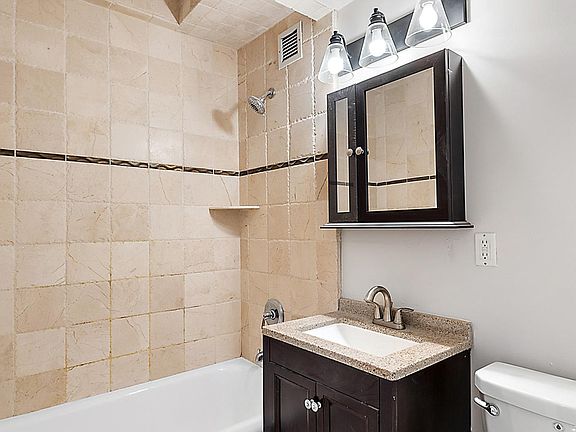 2nd image of 15 E Kirby St APT 315