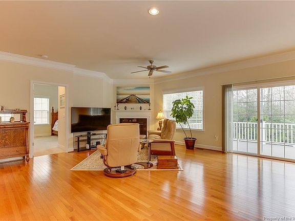 5th image of 4040 Kings Oak Ln