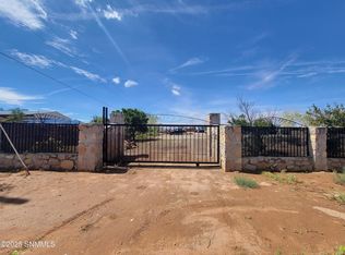 8990 Calle Del Llano, Las Cruces, NM 88012