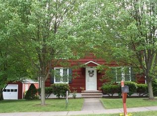 11 Eden Ln, Whippany, NJ 07981