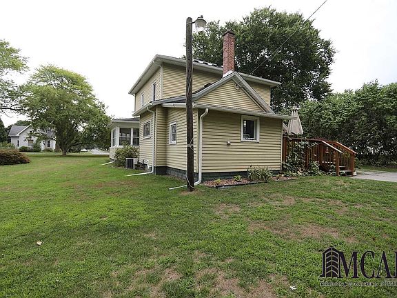 3rd image of 602 Saline St