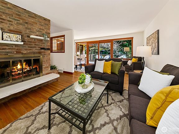 5th image of 19116 17th Avenue NW