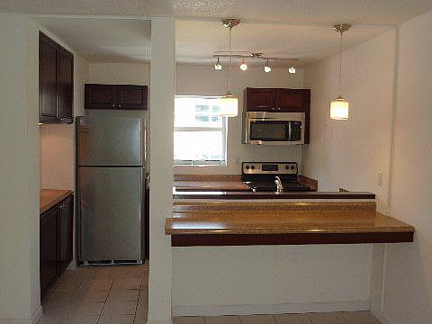 Completely renovated kitchen w/ dishwasher