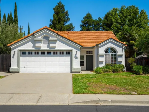 355 Sun Valley Way, Vacaville, CA 95688