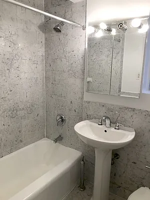 Rented by Silverstreet RE LLC | media 14