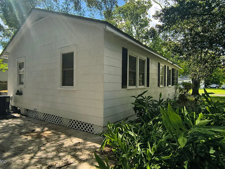 3602 Ernest St — Photo 11