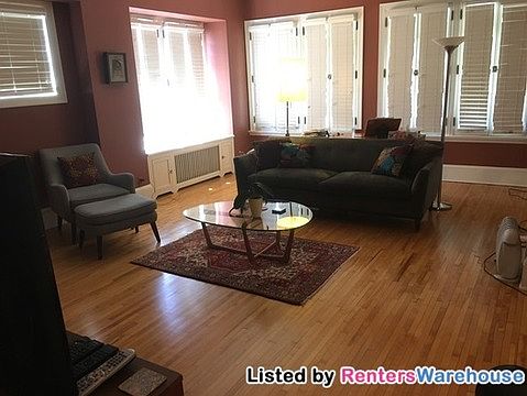 2nd image of 2719 Humboldt Ave S #E