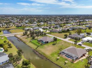35 Sportsman Cir, Rotonda West, FL 33947