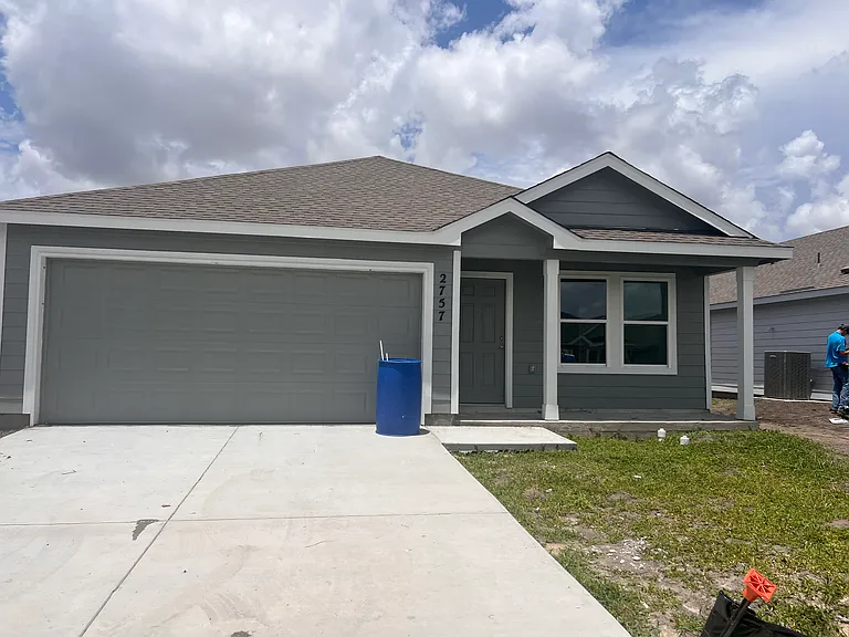 2757 Lannister Ln — Photo 1