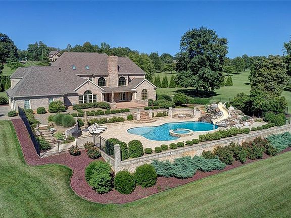 3rd image of 1398 Grindelwald Dr