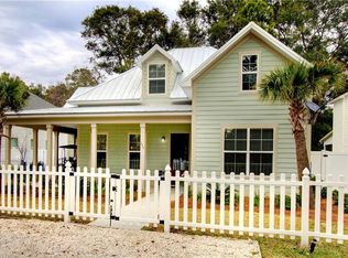 657 Cummings Ln, Saint Simons Island, GA 31522