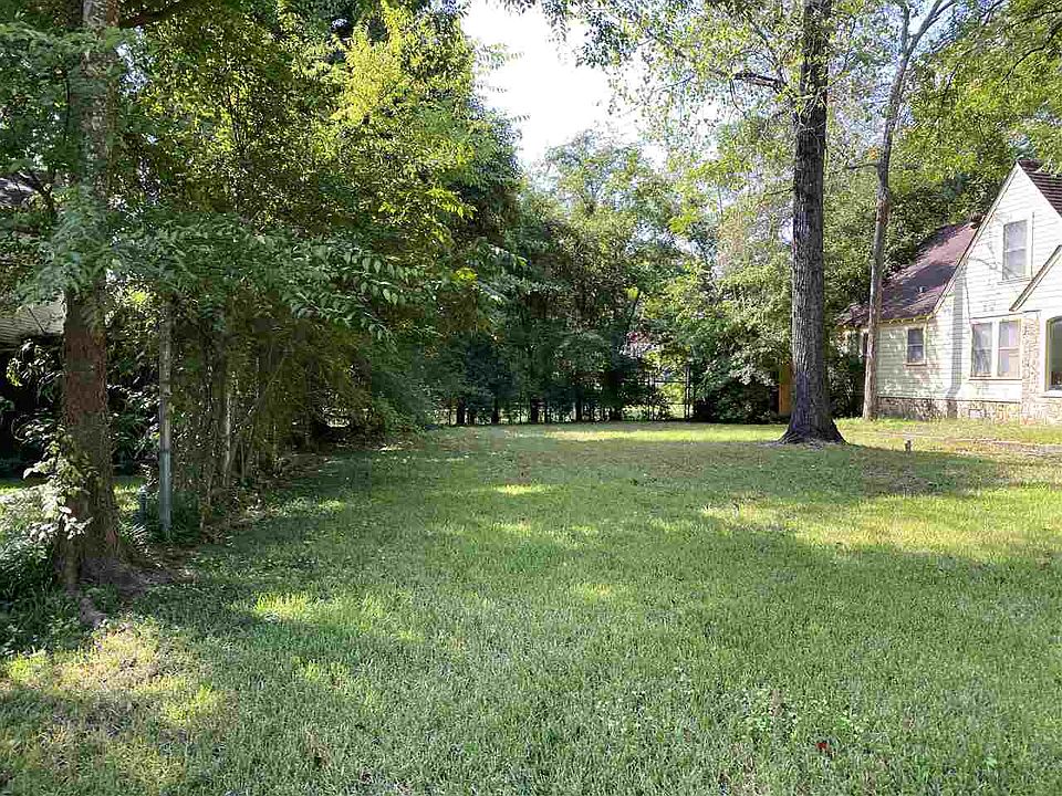 1st image of 1212 Oak Dr