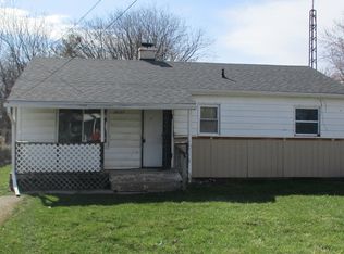 3037 Maywood Dr, Flint, MI 48504