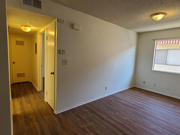 4th image of 134 N Marengo Ave APT D