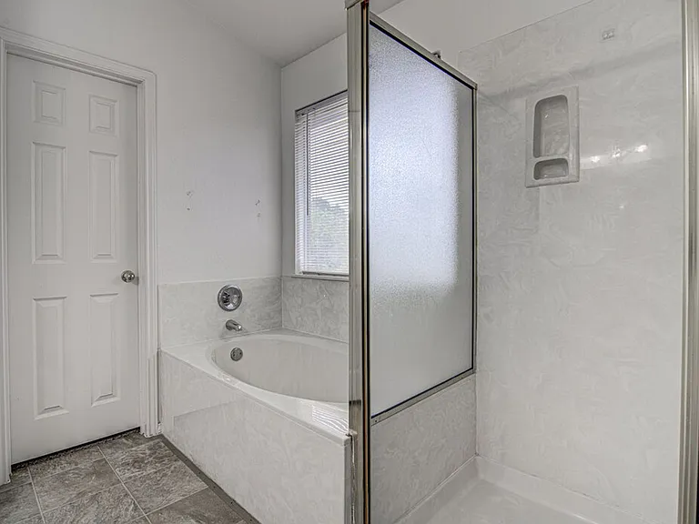 4300 Companeros Way — Photo 25