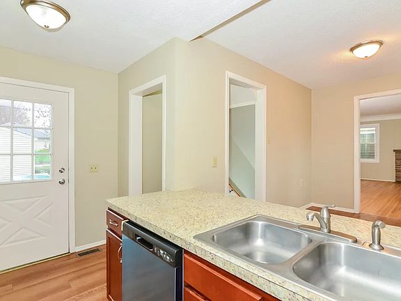 5th image of 6315 Humboldt Ave S