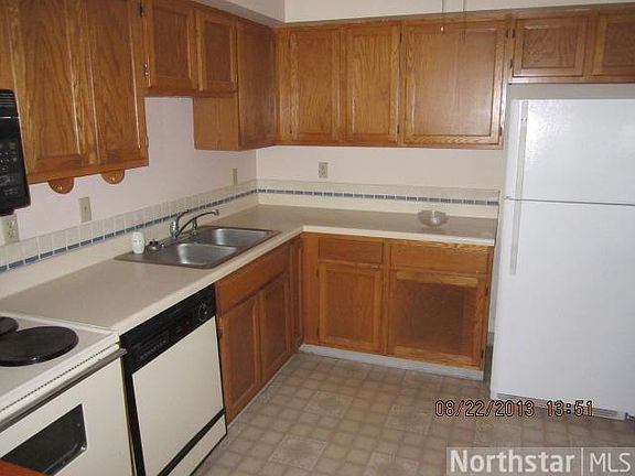 5th image of 6500 Woodlake Dr APT 1211