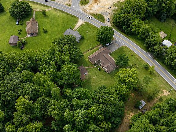 3rd image of 4930 State Highway 44