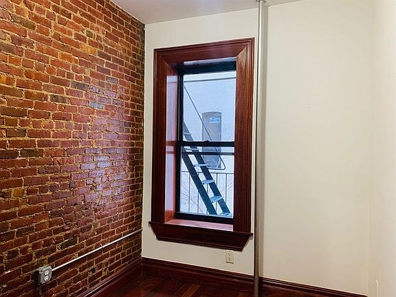 4th image of 1646 Madison Ave APT 1A