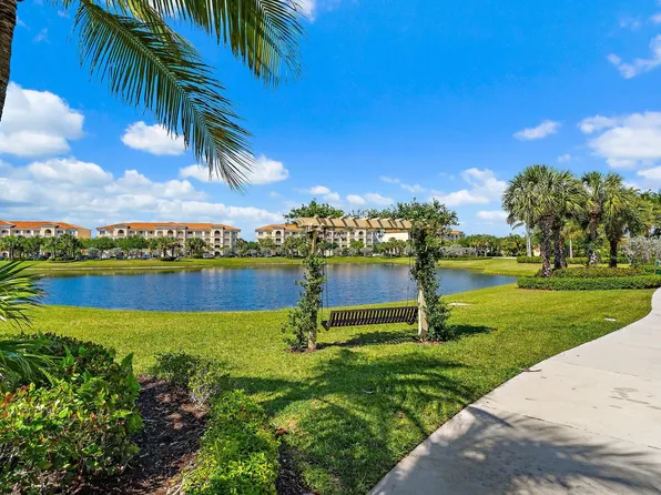 12 Harbour Isle Drive W #206, Fort Pierce, FL 34949