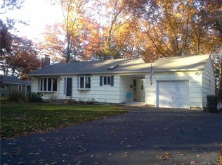 19 Victoria Dr, Southington, CT 06489