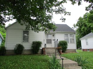 571 W Arrow St, Marshall, MO 65340