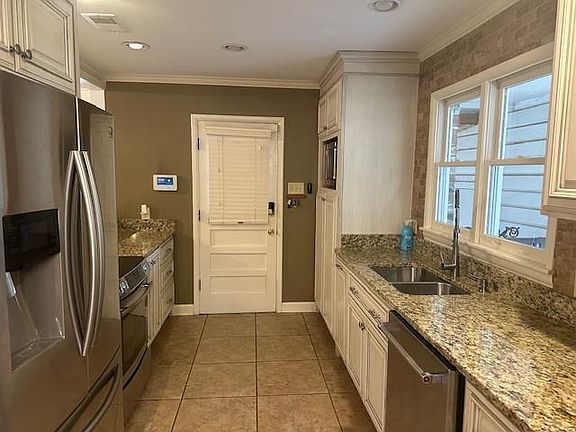 3rd image of 5124 Princeton Rd