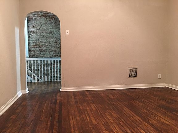 4th image of 712 Dover Pl #A