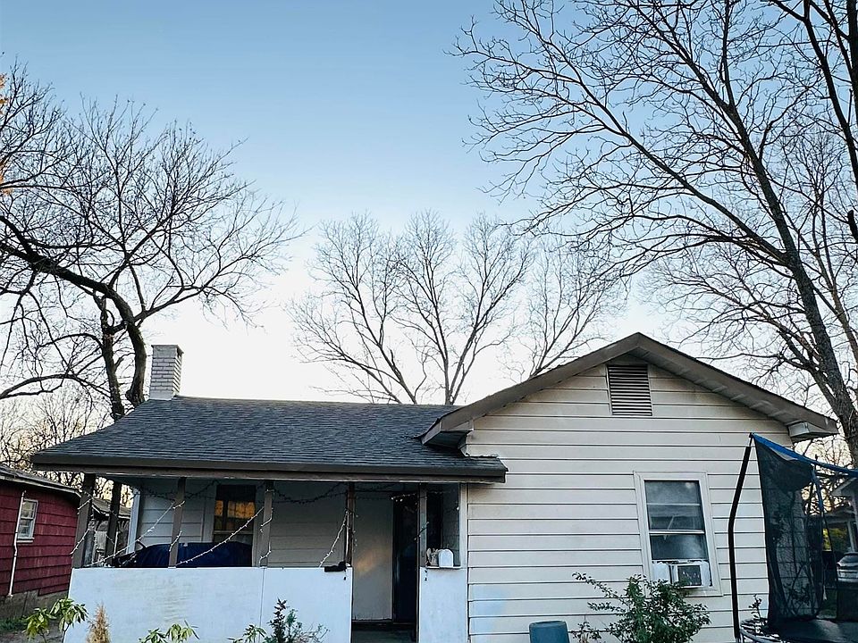 2nd image of 524 McAdory Ave