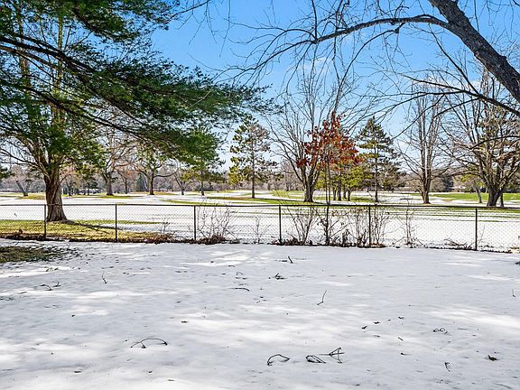 3rd image of 16172 Brookwood Dr