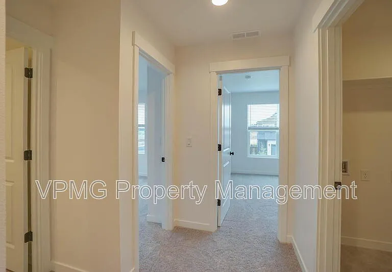 1605 NE 180th Ave — Photo 14