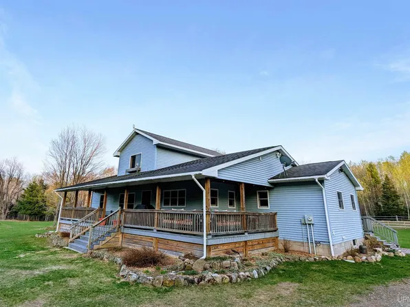 885 Cherry Creek Rd, Marquette, MI 49855