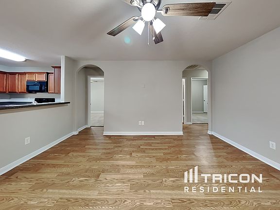 4th image of 7019 Rosebud Hollow Ln