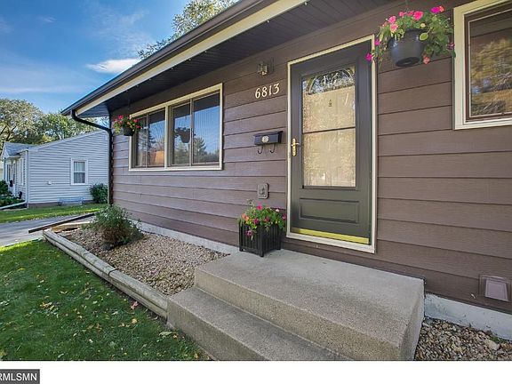 2nd image of 6813 Corvallis Ave N