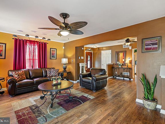 4th image of 286 Liborio Dr