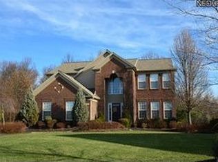 2801 Ellington Ct, Avon, OH 44011