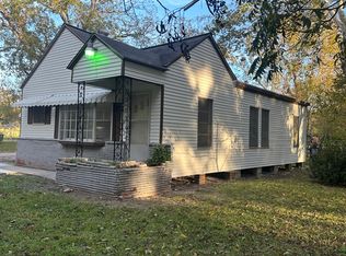 6916 Apache St, Houston, TX 77028