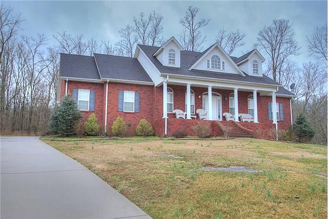 1st image of 211 Shannon Dr