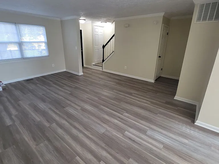 26 Sylvan Park Ct — Photo 12