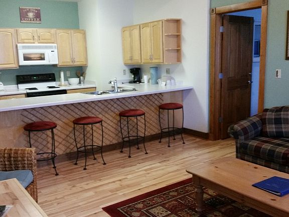 3rd image of 279 Victorian Village Dr ##28