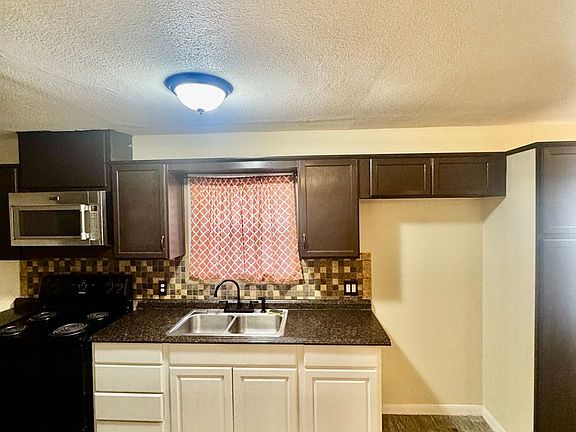 3rd image of 2709 Milo St