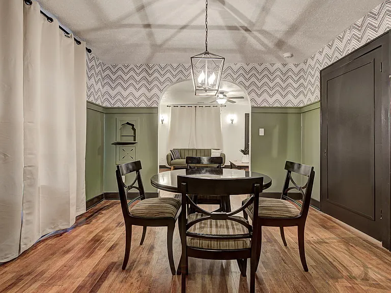 2215 W Broadway Ave #1 — Photo 32
